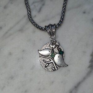 Silver Tone Bird Pendant Necklace Green Crystal Nature Woodland Jewelry